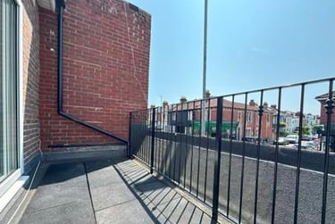 2 bed flat, Highland Road, Southsea, Portsmouth, PO49DA - Image 3